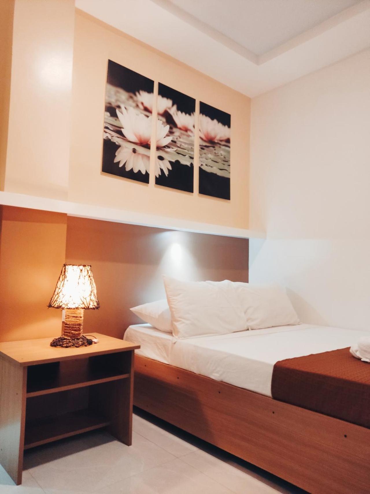 Aurelle Inn Legazpi Exterior photo
