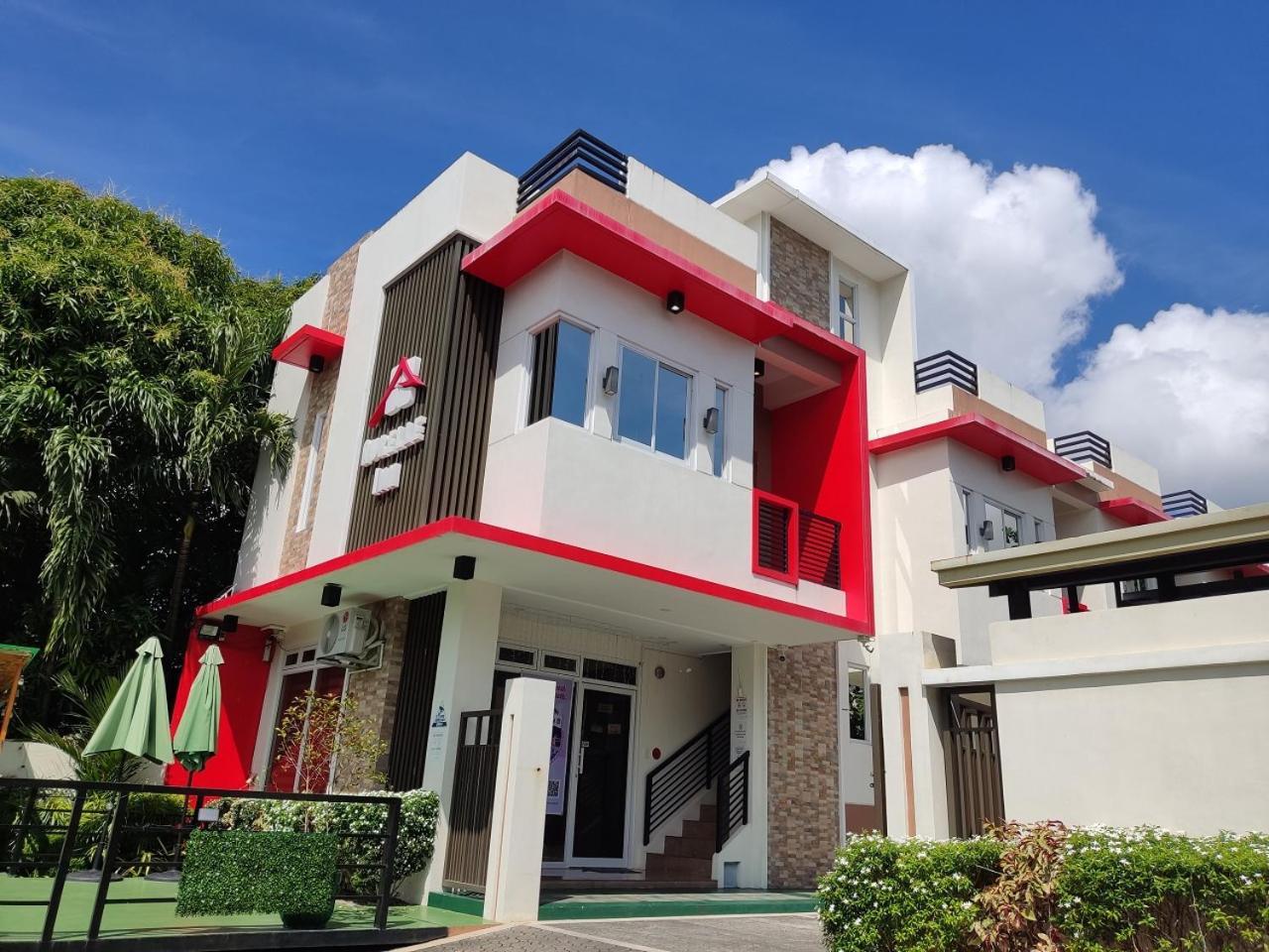 Aurelle Inn Legazpi Exterior photo